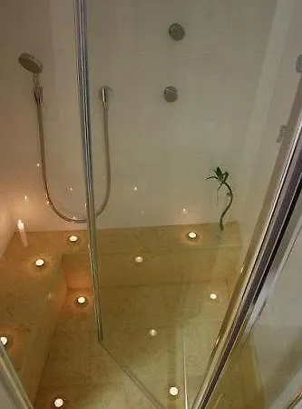 글로보 호텔 4*