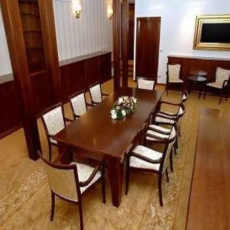 Hotel Globo 4*